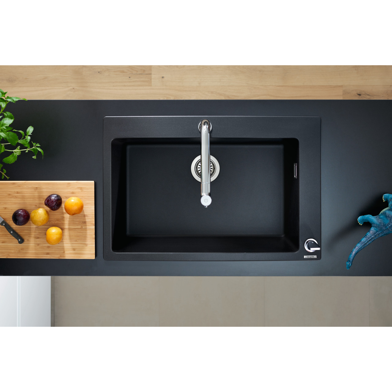 Кухонна мийка кам`яна HANSGROHE 43313170, чорний